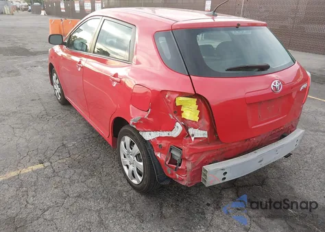 2011 Toyota Matrix z USA, uszkodzony, nr VIN 2T1KU4EE0BC551711